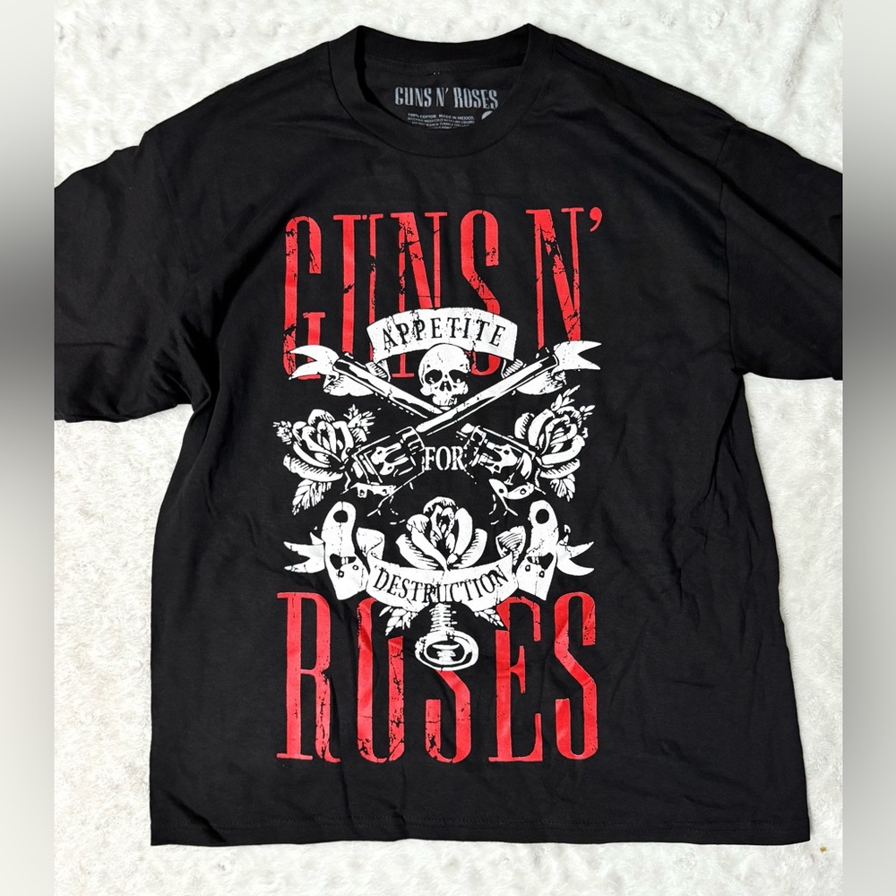 NWOT- Guns N' Roses Appetite For Destruction Black Graphic T- Shirt